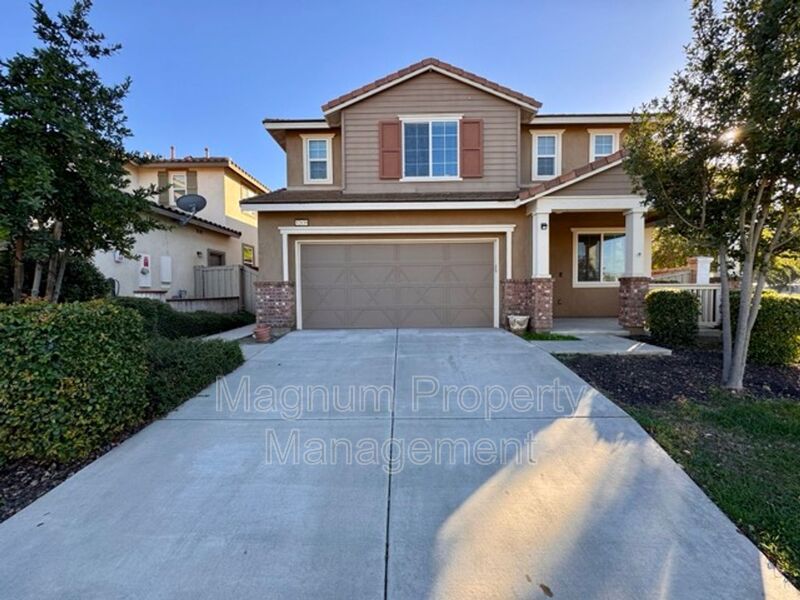 Temecula House: 32639 Ritchart Ct