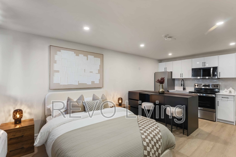 Niagara Falls Condo: 7800 Lundy's Lane