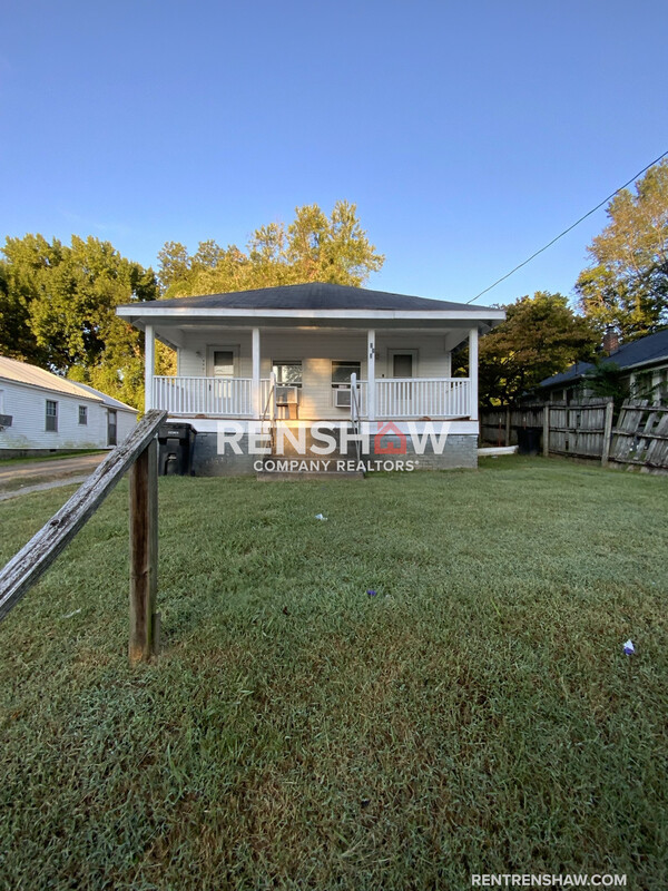 Dyersburg House: 313 Reynolds Ave B