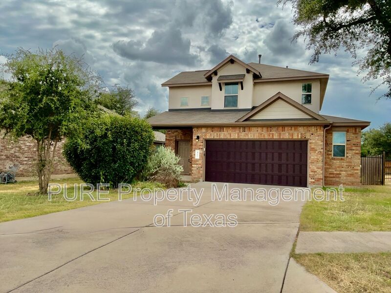 Leander House: 417 Cinnamon Teal