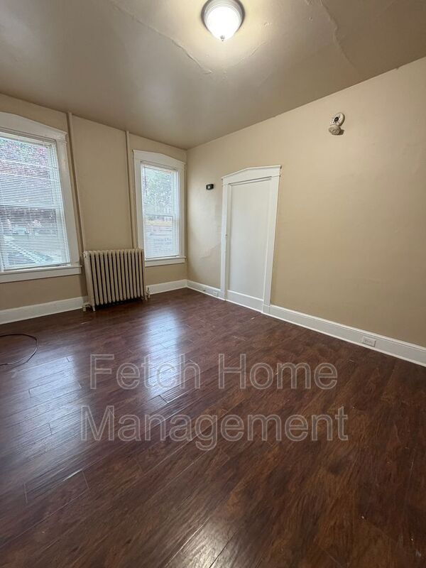 Lancaster House: 34 Conestoga Street