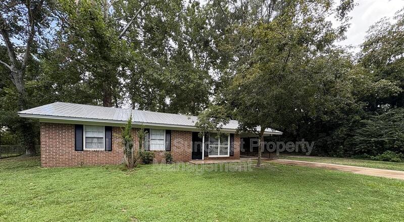 Main image for 82 W Bryant Circle