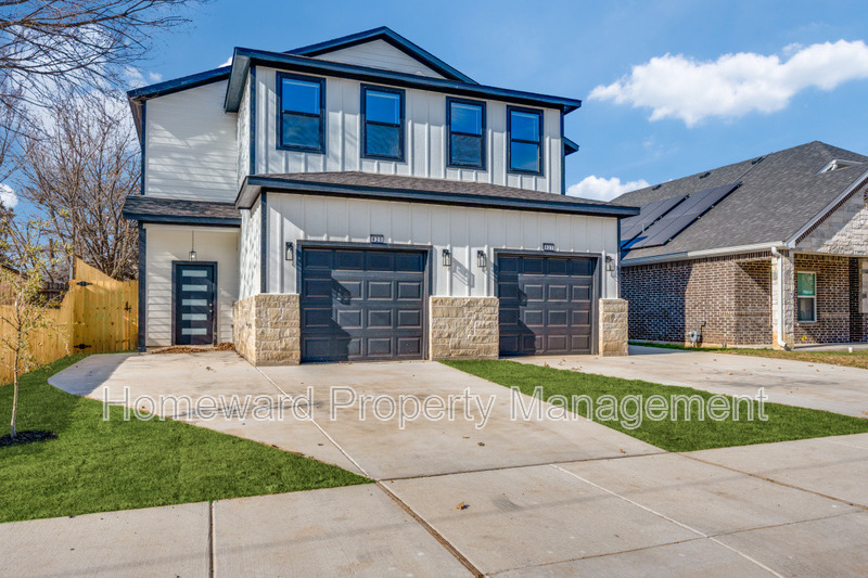 Fort Worth House: 825 Stamps Avenue