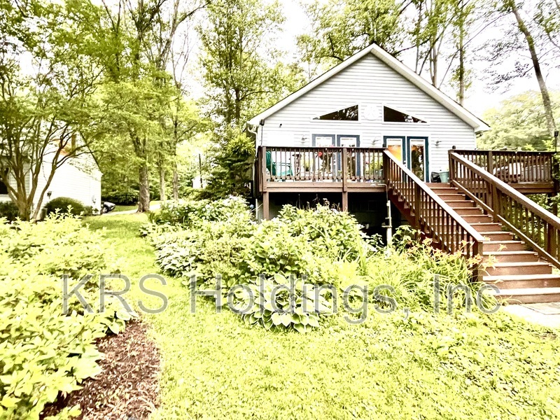 Stanardsville House: 477 Westwood Rd