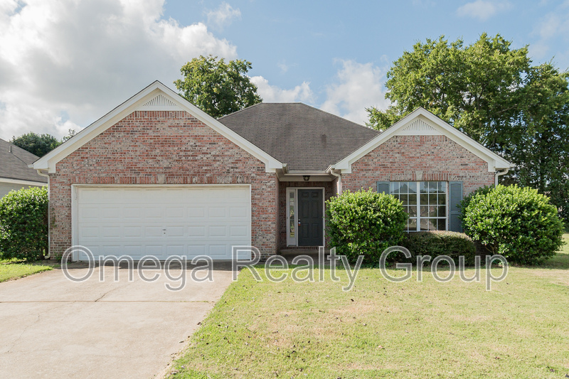 Moody House: 2022 Edgewood Dr