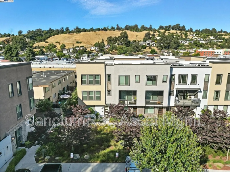 Hayward Condo: 25243 Villager Lane - 1