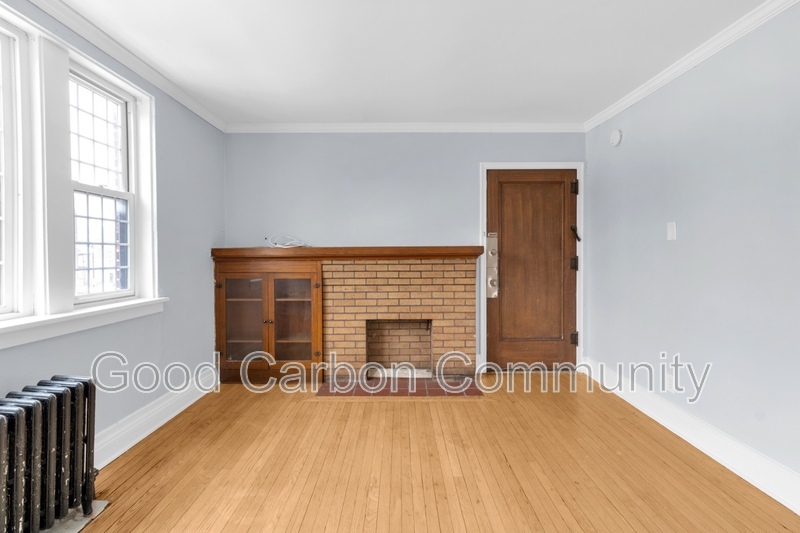 Buffalo Condo: 8 E Depew