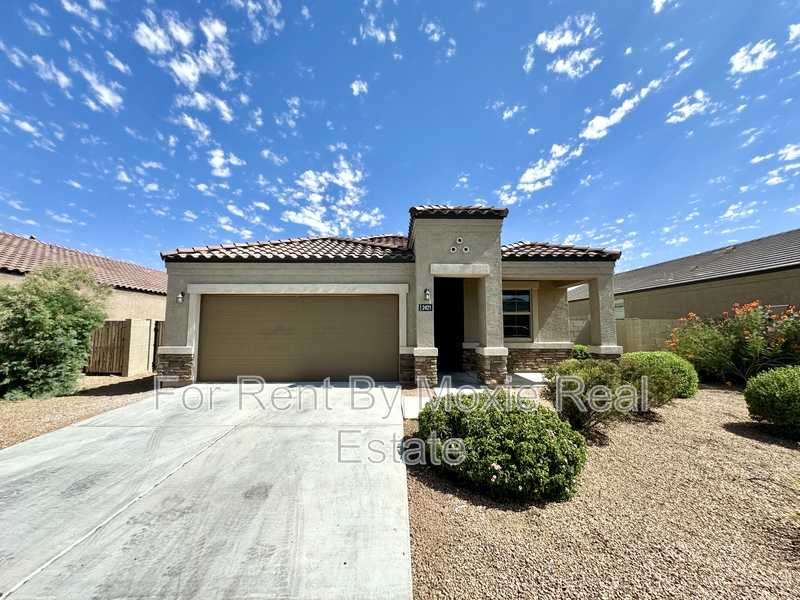Casa Grande House: 2421 East San Borja Trail