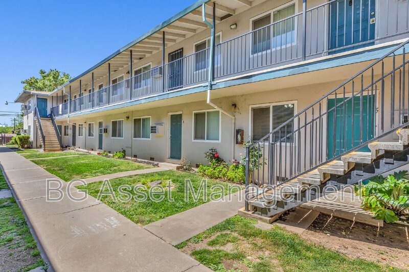 Sacramento Condo: 1928 Ethan Way