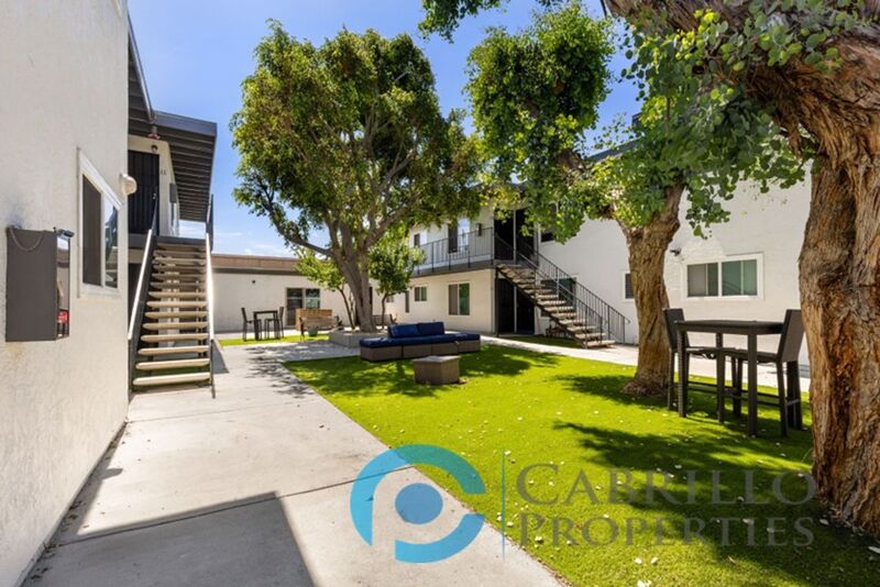 San Diego House: 8453 Carlisle Drive