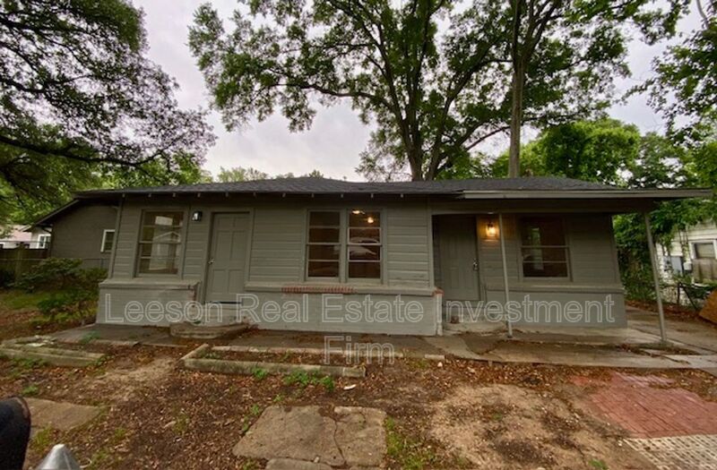 Shreveport House: 3025 Drexel Street