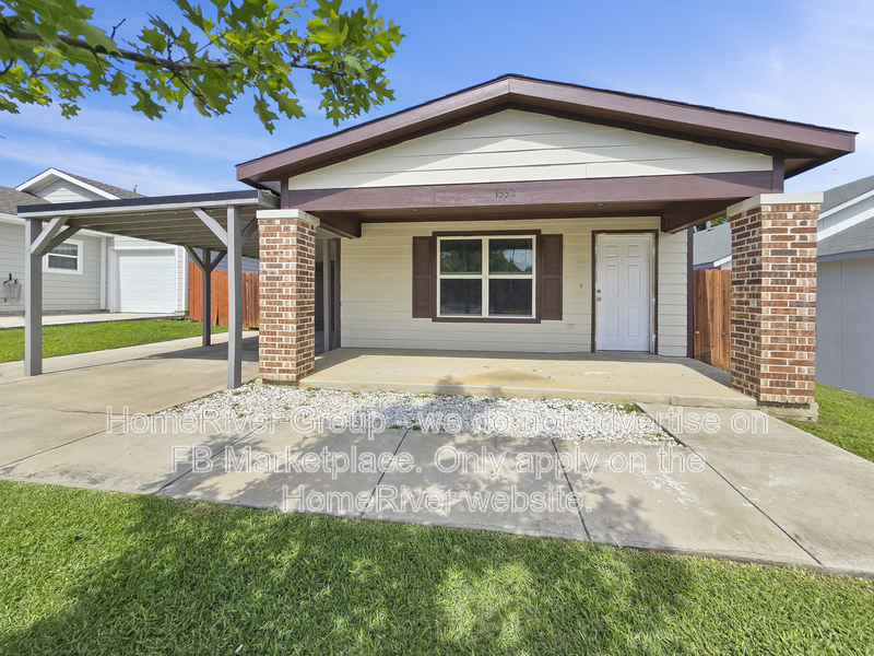 Fort Worth House: 1332 Driess St