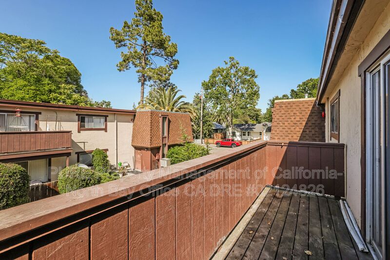 Santa Rosa House: 1625 Slater Street