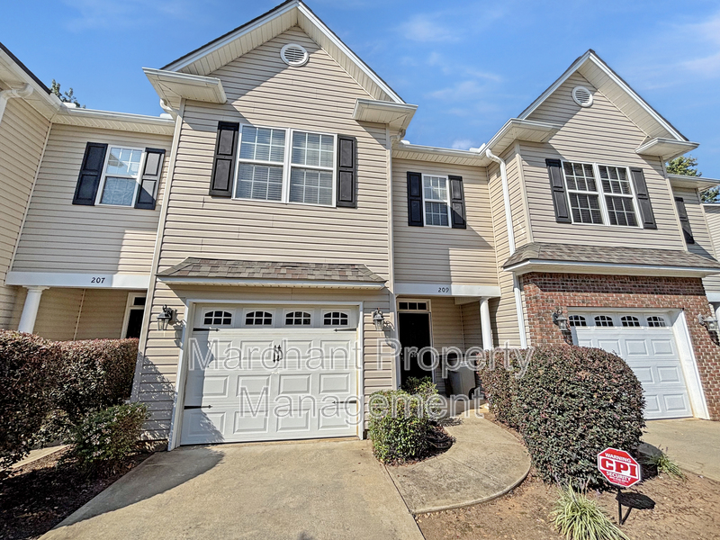 Greenville Townhome: 209 Biddeford Place