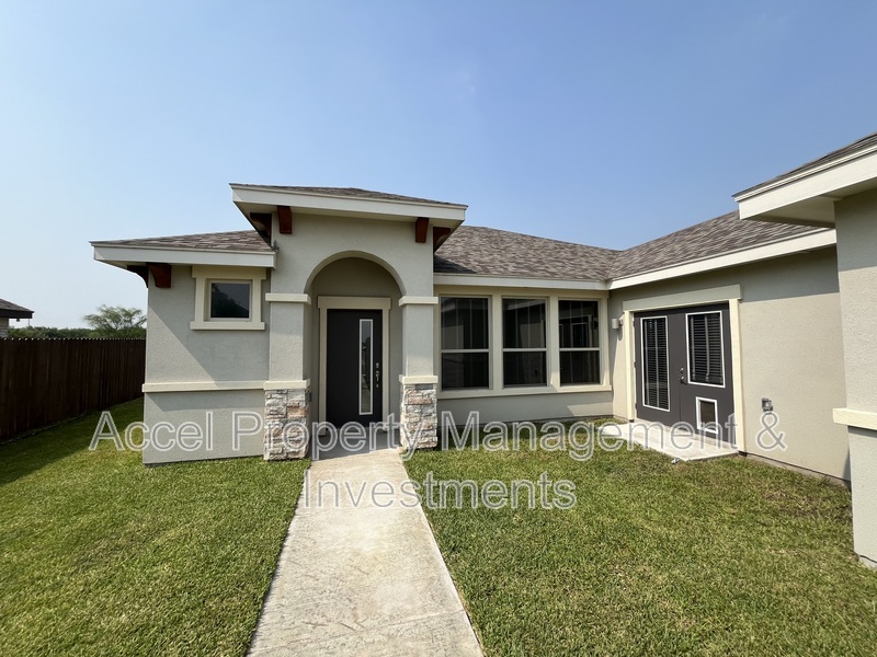 Mission House: 3302 Oriole Dr.