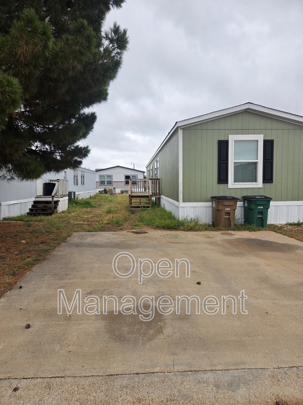 San Angelo House: 3300 Voight Blvd
