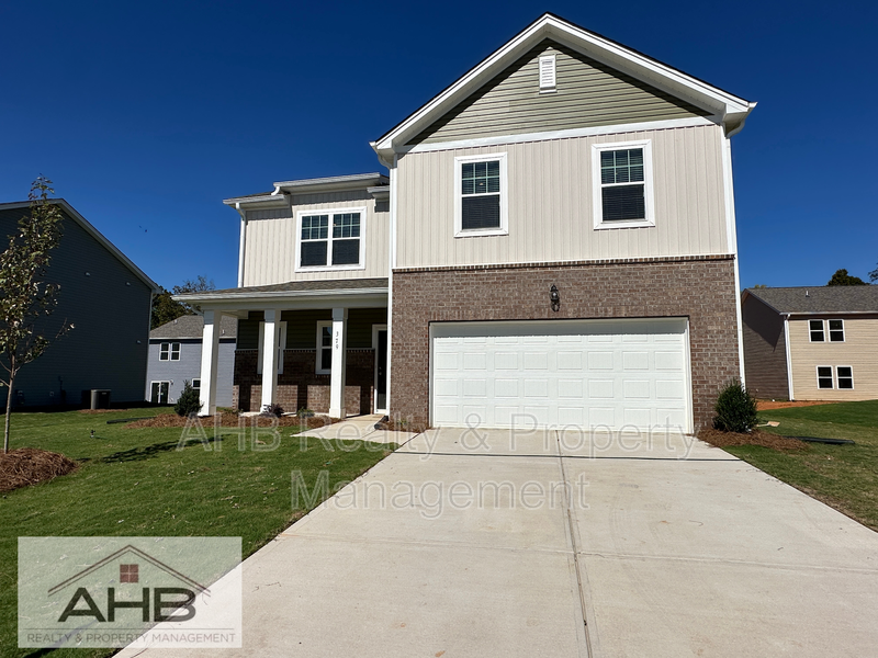 Mebane House: 379 Shiloh Way