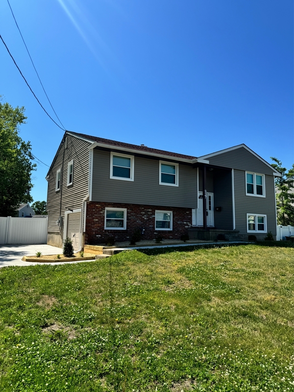 Cherry Hill Township House: 927 Edgemoor Road