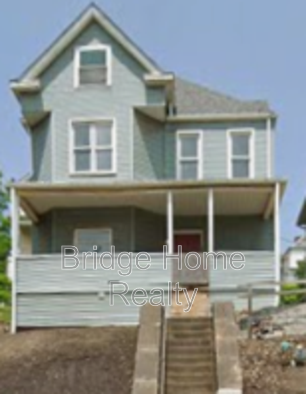 Tarentum Condo: 424 West 7th Avenue