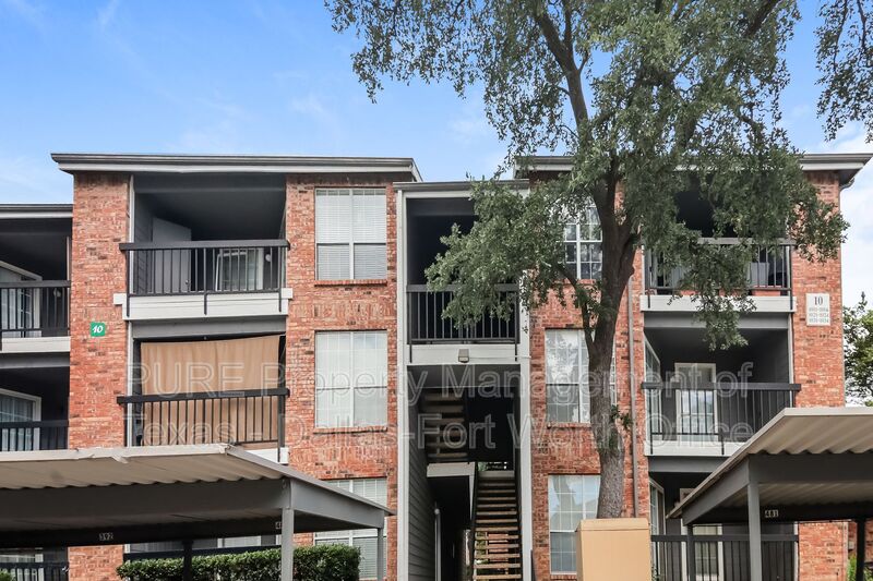 Dallas Condo: 18333 Roehampton
