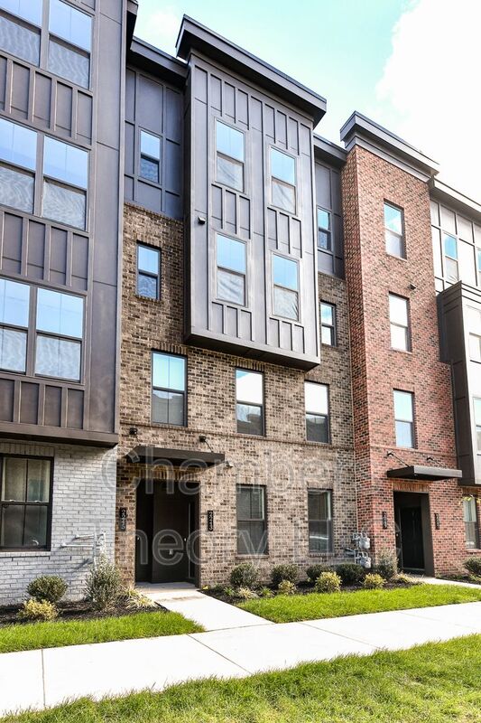 Herndon House: 2243 Woodland Gap Ter
