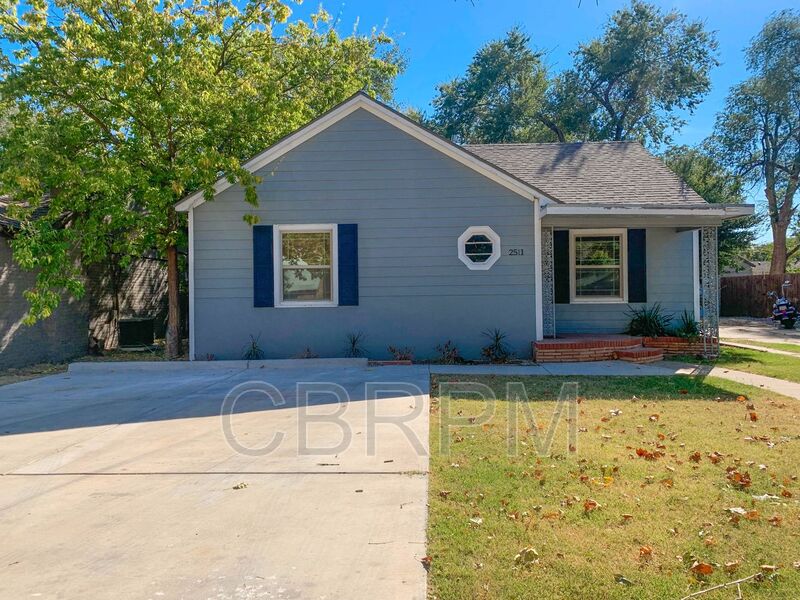 Lubbock House: 2511 23rd St