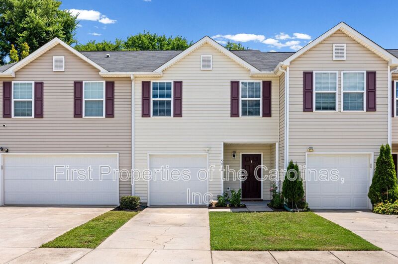 Charlotte Townhome: 9612 Brackenview Ct.