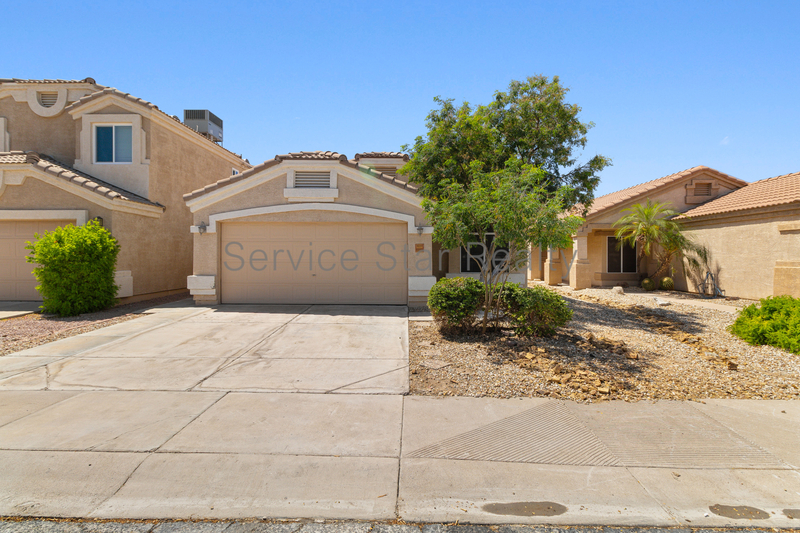 Phoenix House: 3039 E Hononegh Dr