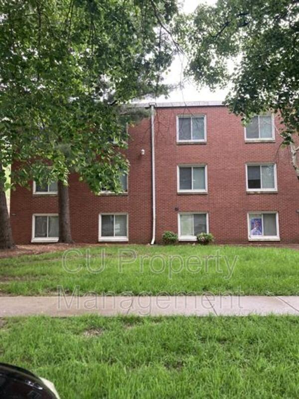 Champaign Condo: 709 W Church St.
