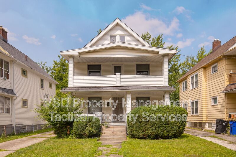 Cleveland Condo: 4024 E 143 St