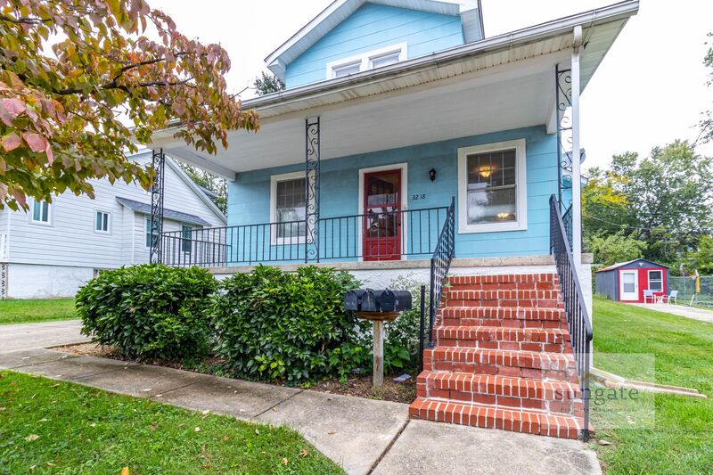 Baltimore Condo: 3218 Evergreen Ave