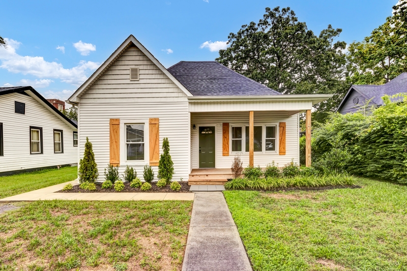 Knoxville House: 411 East Springdale Avenue