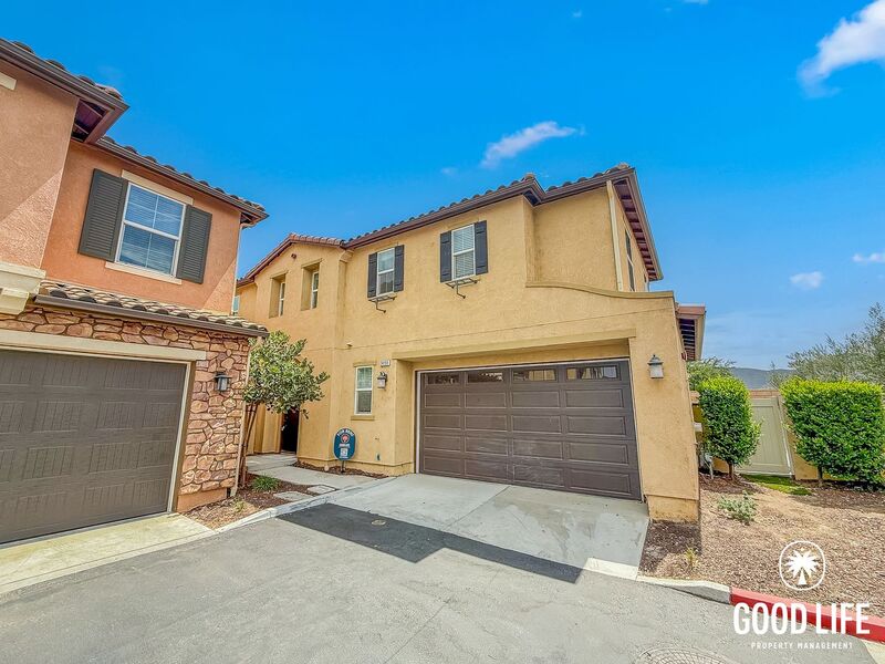 Murrieta House: 24159 Verin St