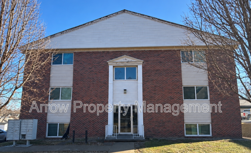 Omaha House: 2119 Arbor Street-208