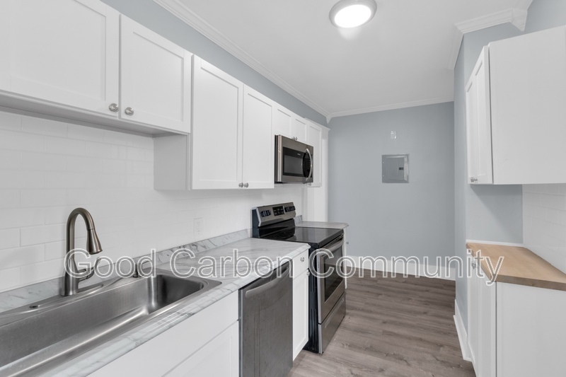 Buffalo Condo: 7 E Depew