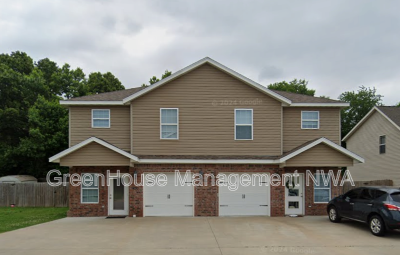 Gravette Condo: 818 Baker Street NW