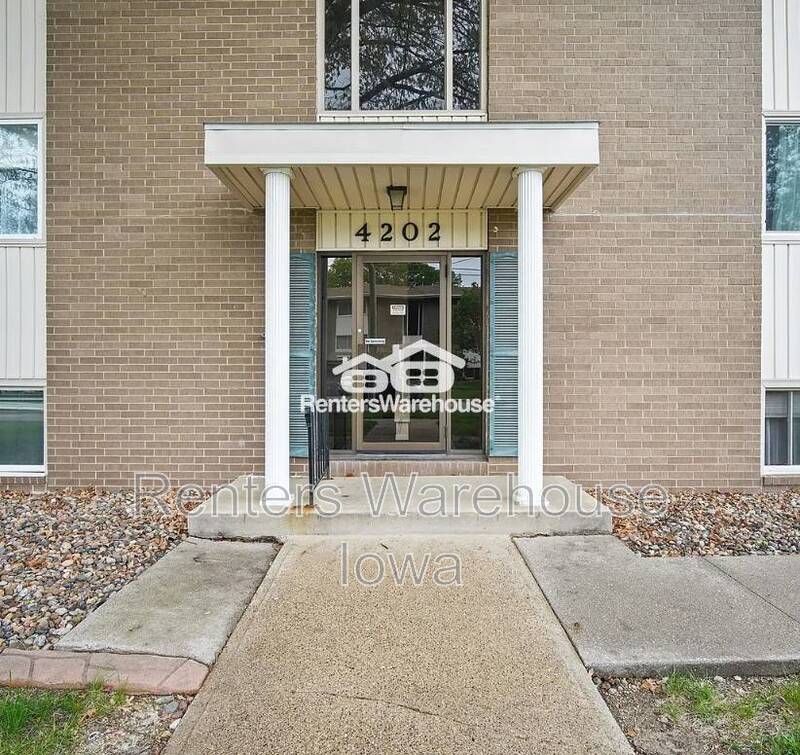 Urbandale Condo: 6202 62nd St