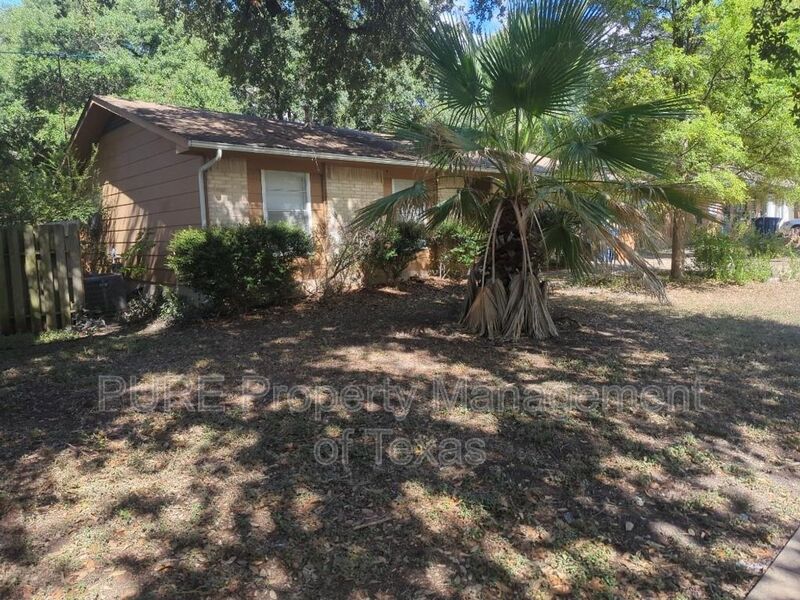 Austin House: 5204 Peppertree Pkwy