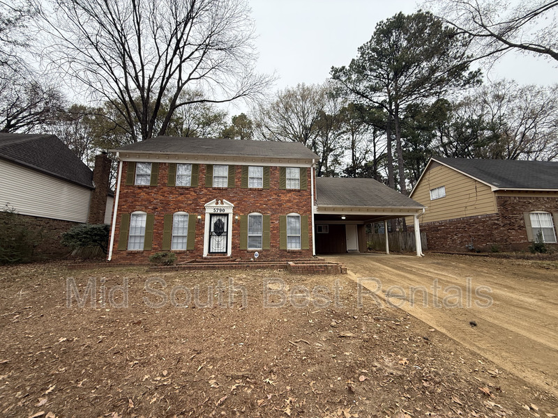 Memphis House: 5790 Foxdale