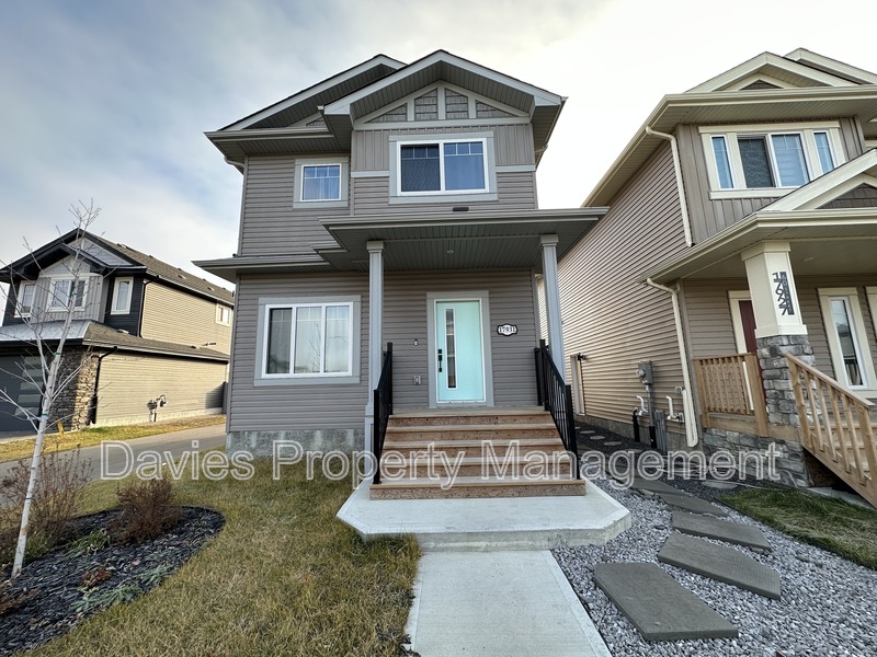 Edmonton House: 17931 60 Street NW