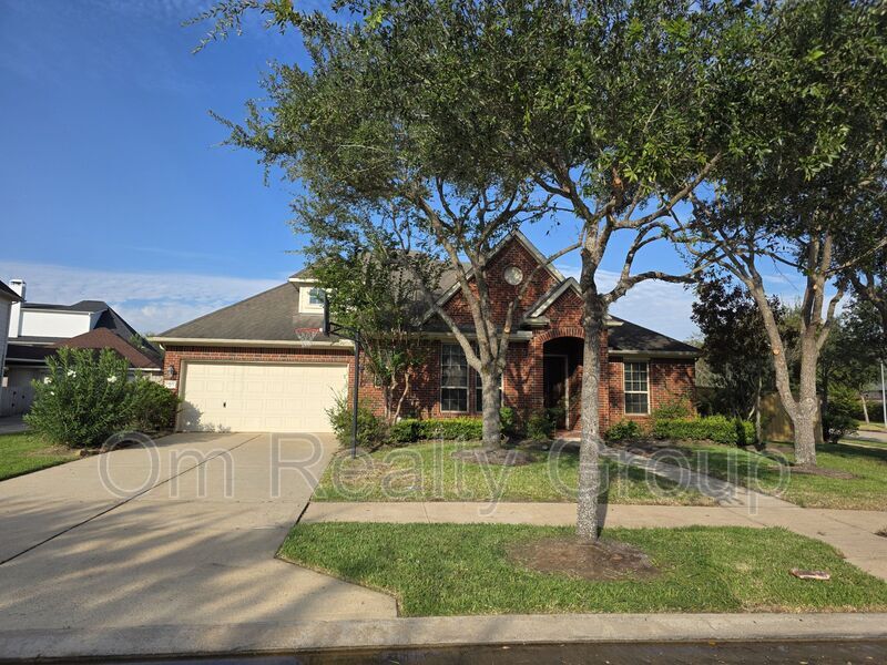 Sugar Land House: 5402 Valley Country Lane