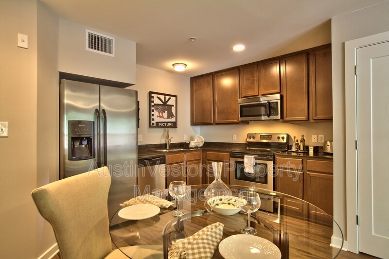 Austin Townhome: 924 E. 51st Street