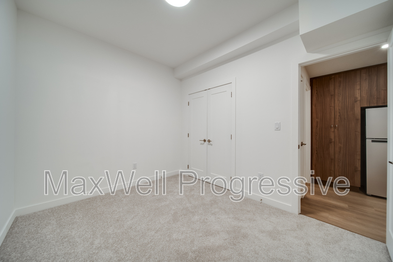 Edmonton Townhome: 11315 58 Ave NW