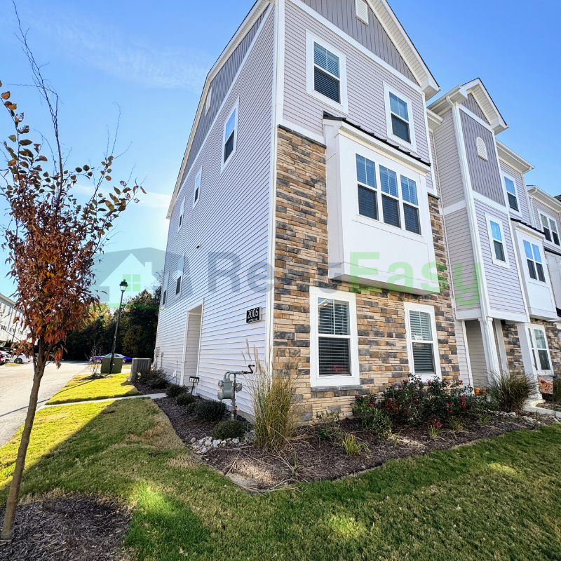 Suffolk House: 2005 Laycock Lane Unit 100