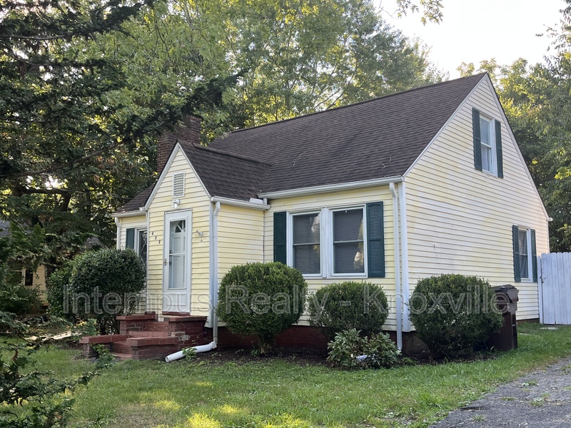 Knoxville House: 409 Durbin Dr