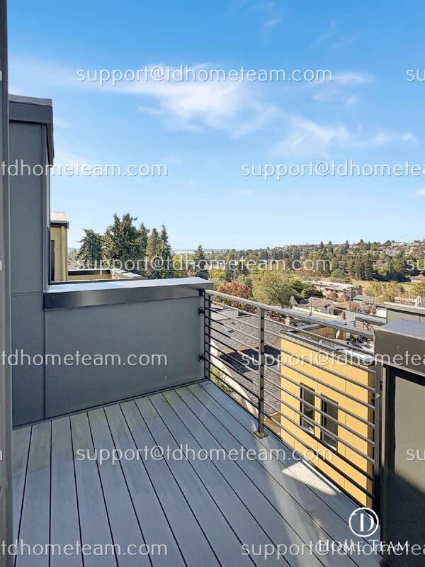 Seattle Townhome: 3015 30th Ave W