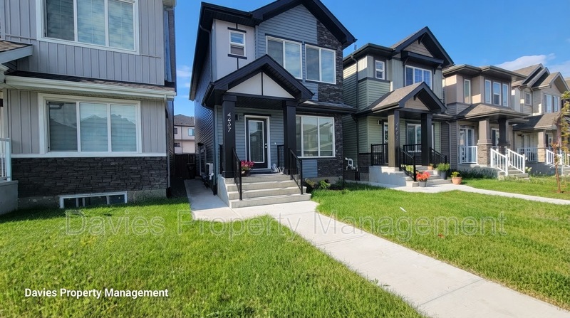 Edmonton House: 4677 177 Avenue NW