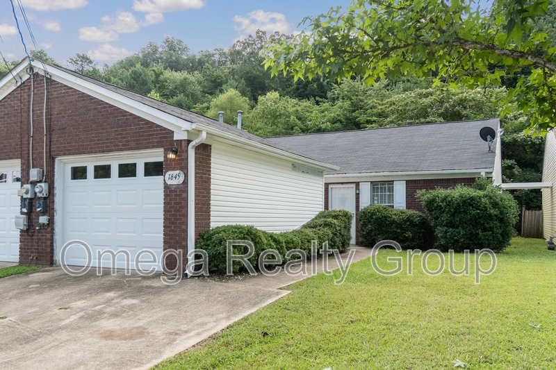 Birmingham House: 1645 Park Ter