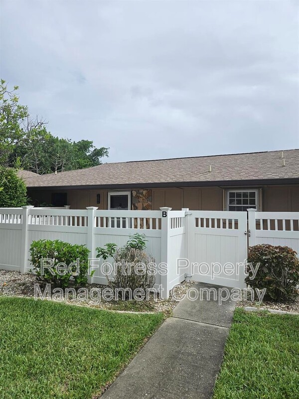 Fort Myers Condo: 4301 Island Circle