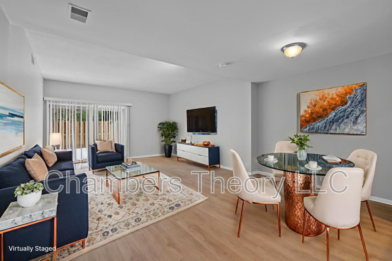 Washington House: 538 Brummel Ct NW